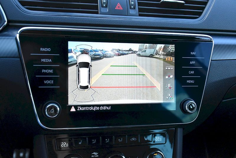 Škoda Superb (2023) Combi Sportline 1.5 TSI 110kW - fotka 19 z 35