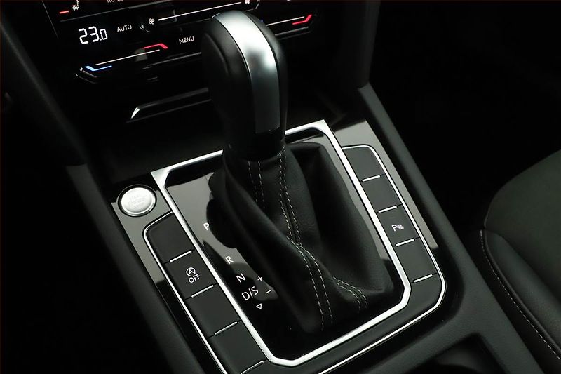 Volkswagen Arteon (2023) 2.0 TDI - fotka 13 z 20