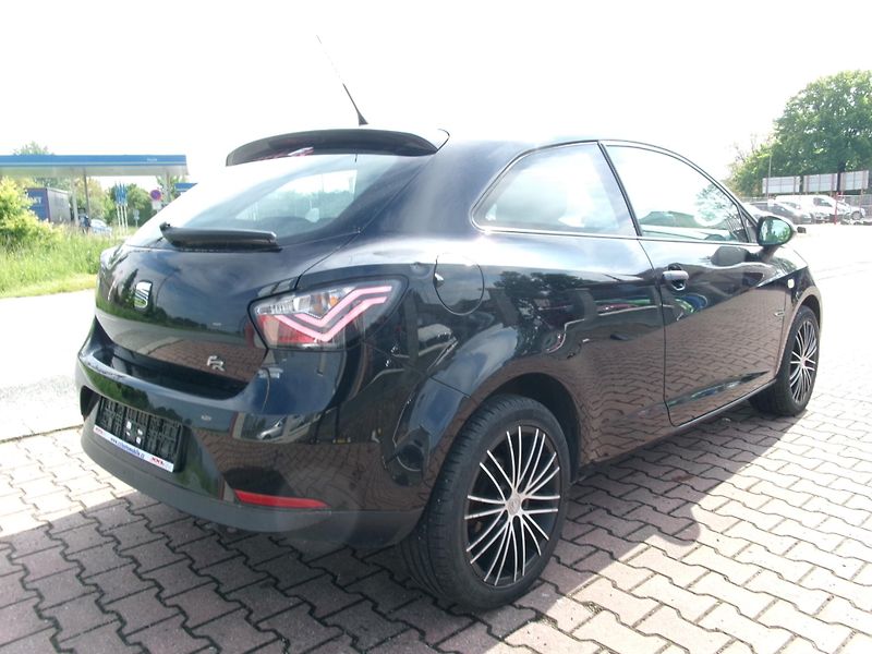 Seat Ibiza (2011) 1,6TDI KLIMA BT USB TEMP - fotka 9 z 29