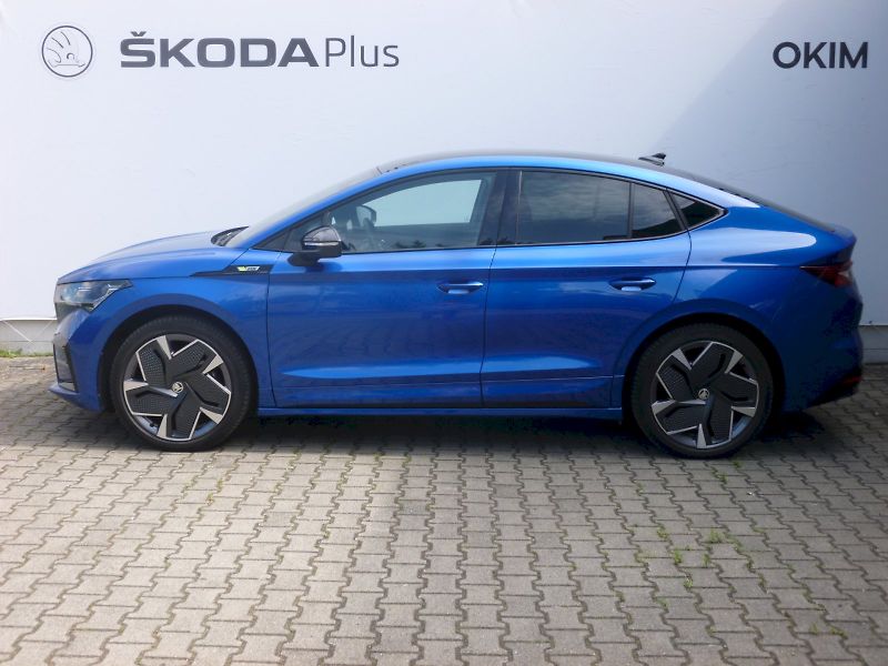 Škoda Enyaq (2022) 82 kWh RS 4x4 - fotka 3 z 38