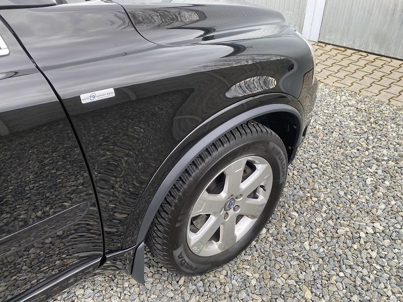 Volvo XC90 2.5TDi D5 200PS 7M 196000KM 1A - fotka 62 z 161