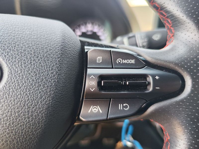 Hyundai i30 1.5 T-GDI/117 N-Line - fotka 26 z 31