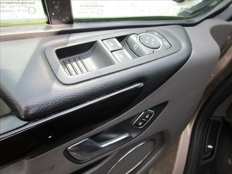 Ford Tourneo Custom 2.0TDCi L2 Titanium, 8 míst - fotka 17 z 57