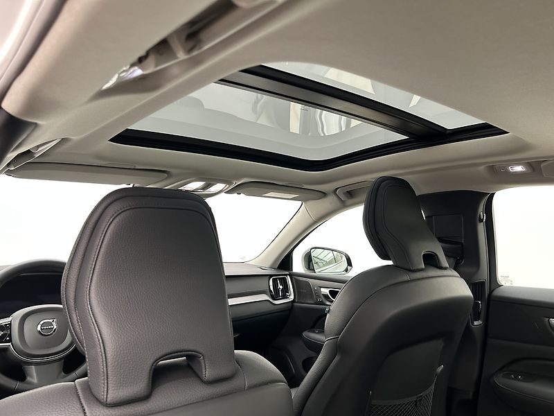 Volvo S60 2.0 B5 4x4 ULTIMATE - fotka 17 z 29