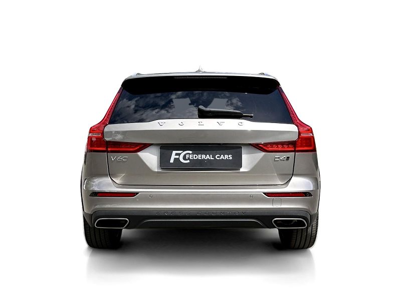 Volvo V60 CrossCountry D4 AWD // 4x4 - fotka 4 z 43