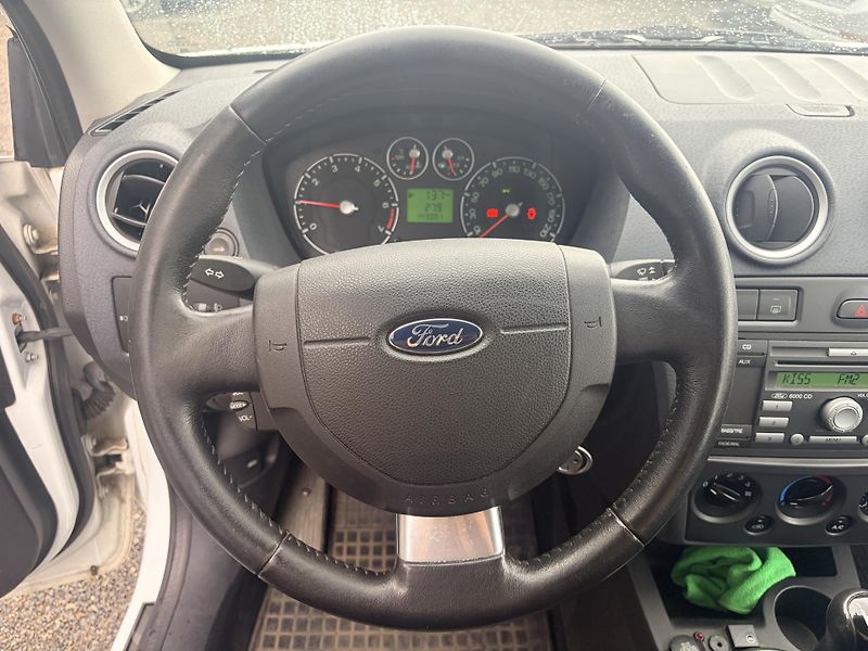 Ford Fusion 1.4 DURATEC LPG - fotka 7 z 14