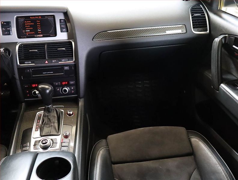 Audi Q7 (2010) S-Line 3.0 TDI, 4X4, Automat - fotka 8 z 26