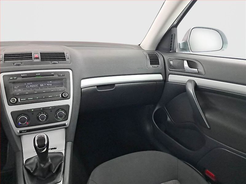 Škoda Octavia (2012) 1.2 TSI, jezdí výborně - fotka 8 z 18