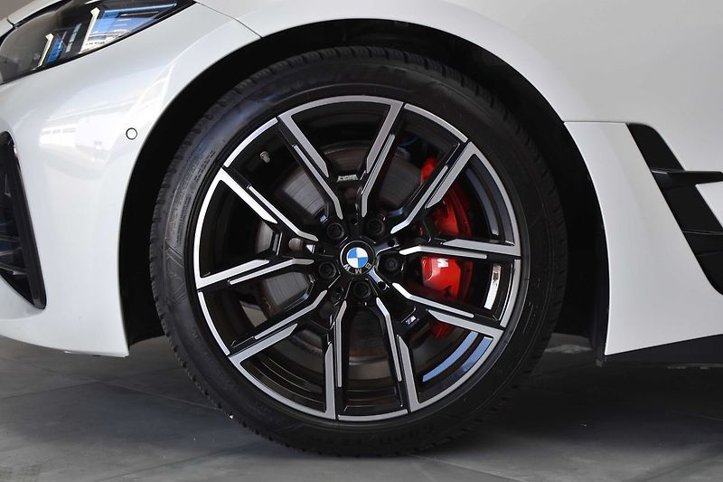 BMW Řada 4 420d xD ///M*ZÁRUKA*TAŽNÉ*ČR 1 - fotka 41 z 51