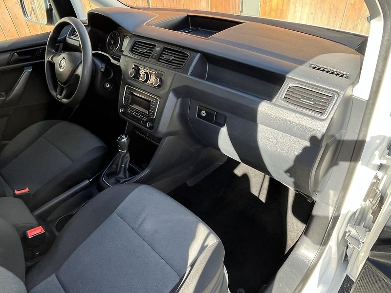 Volkswagen Caddy (2018) MAXI 2,0TDi 150k 6rychlost RZV - fotka 16 z 20