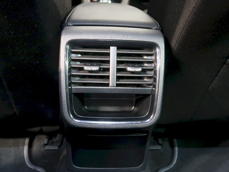 Škoda Octavia (2021) AMBITION 2.0TSI 140KW 4x4 DSG - fotka 32 z 34