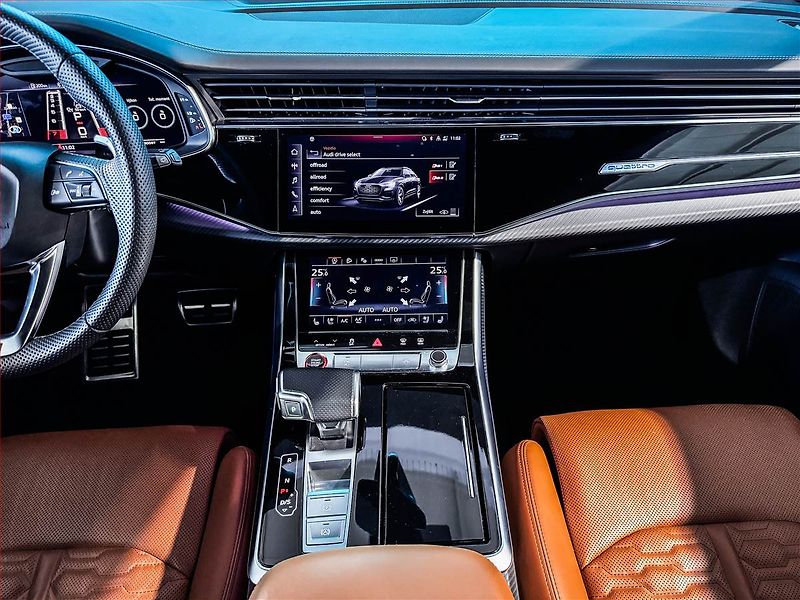Audi RS Q8 (2023) TFSI - fotka 8 z 23