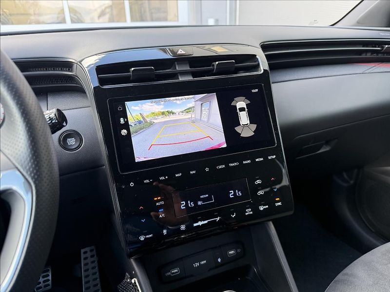 Hyundai Tucson 1,6 T-GDI  N Line - fotka 15 z 19