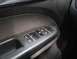 Volkswagen Touran (2011) 2.0 TDI, 7 míst, Serv.kniha - náhled 16