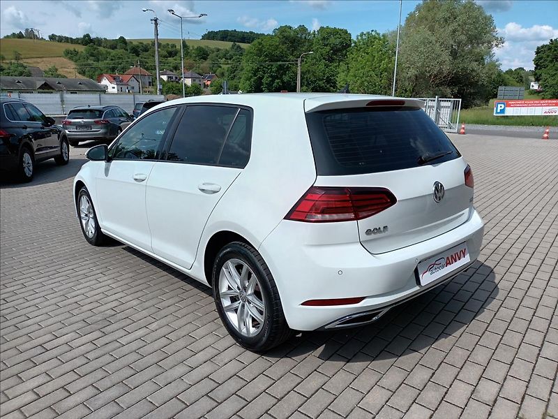 Volkswagen Golf 1,6 TDI, 85KW,ČR,1MAJ,DPH,HIGH - fotka 7 z 43