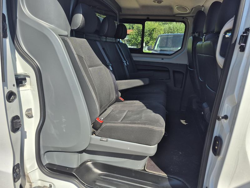 Renault Trafic (2018) 1.6Dci L2H1 6 Míst - fotka 21 z 26