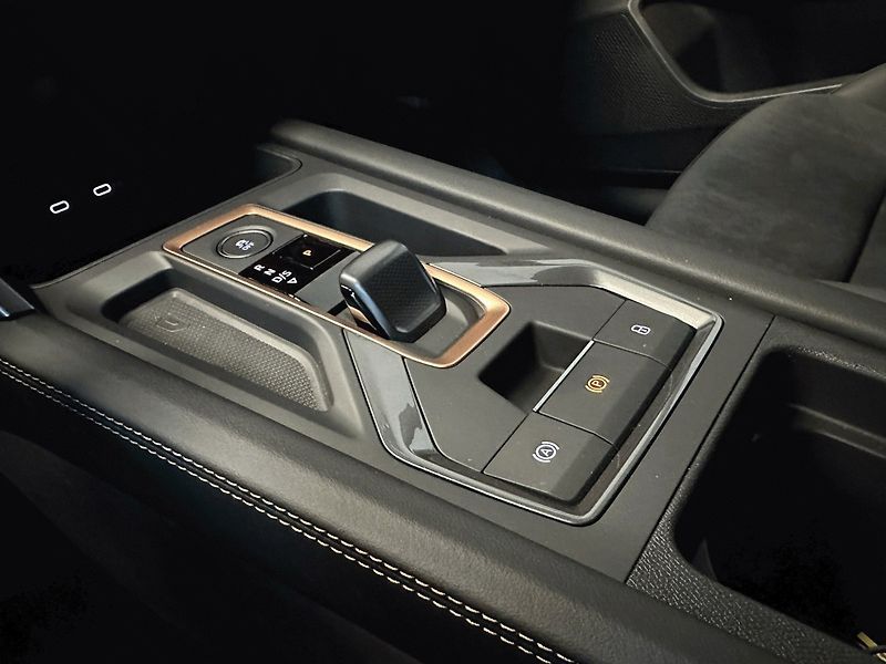 Cupra Leon (2026) SP 1.5 eTSI 150k DSG BLACK EDI - fotka 21 z 22