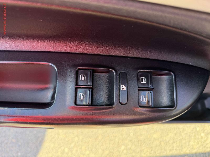 Škoda Octavia (2010) 2.0 TDi, DSG, STK5/28 - fotka 11 z 18