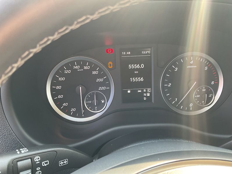 Mercedes-Benz Vito 124 CDI 4x4 Airmatic Nez.topen - fotka 10 z 10