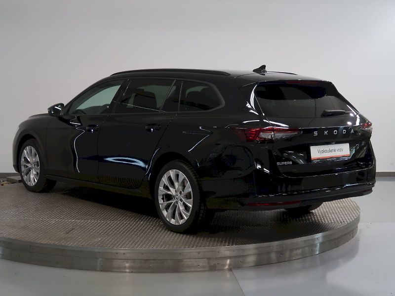Škoda Superb (2024) SELECTION 2.0TDI 110KW DSG CAN - fotka 7 z 42