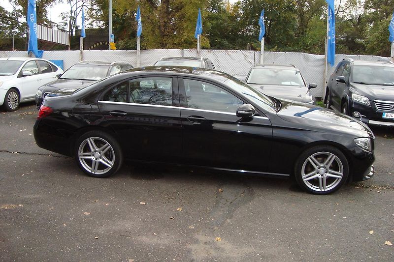 Mercedes-Benz Třídy E (2016) 220 CDi, ČR, Pravidelný servis - fotka 8 z 63