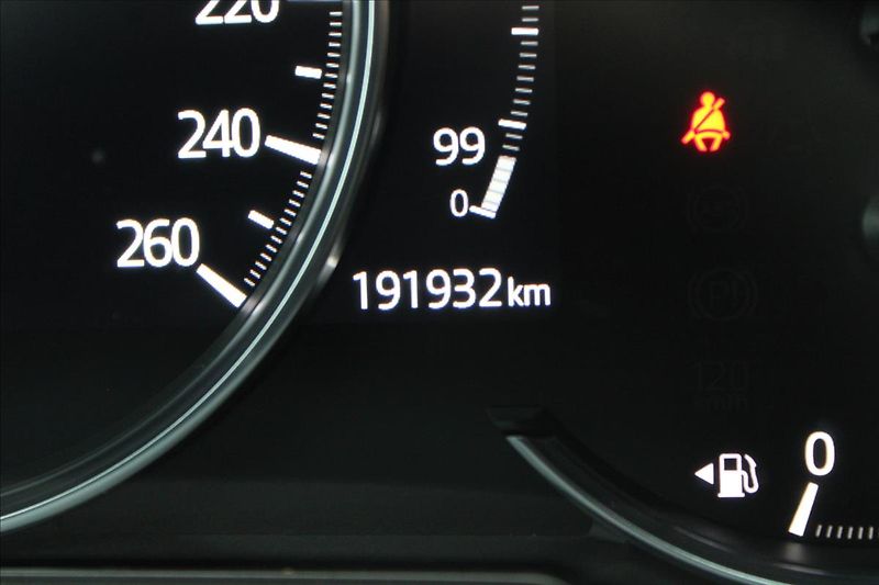 Mazda CX-5 2,5 i  1MAJ,A/T,4x4,REVOLUTION - fotka 9 z 39