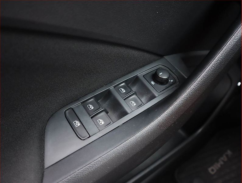 Škoda Kamiq (2019) Style 1.0 TSI, Serv.kniha - fotka 13 z 20