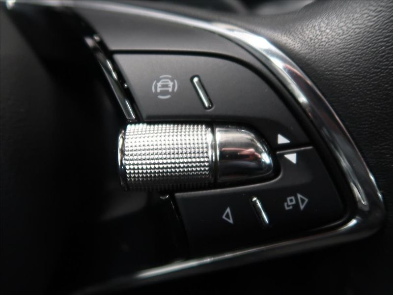 Škoda Karoq 2,0 TDI DSG Tour 1.majitel - fotka 20 z 42