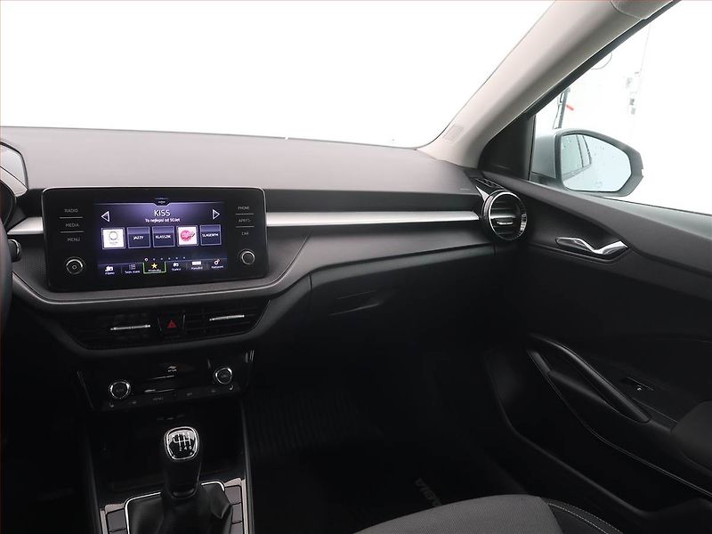 Škoda Fabia (2023) Style 1.0 TSI, Serv.kniha - fotka 8 z 18