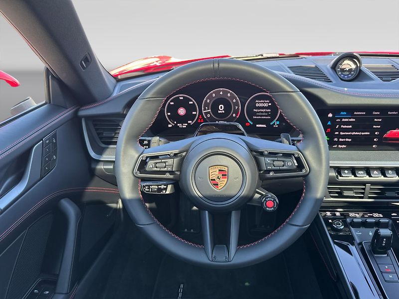 Porsche 911 Carrera - fotka 15 z 30