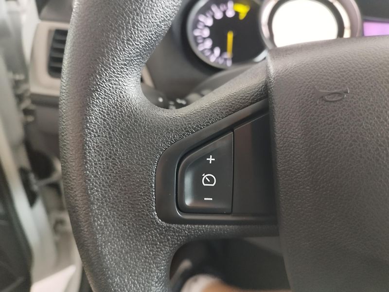 Renault Mégane (2015) 1,6i 81KW klima najeto 99000 - fotka 22 z 29