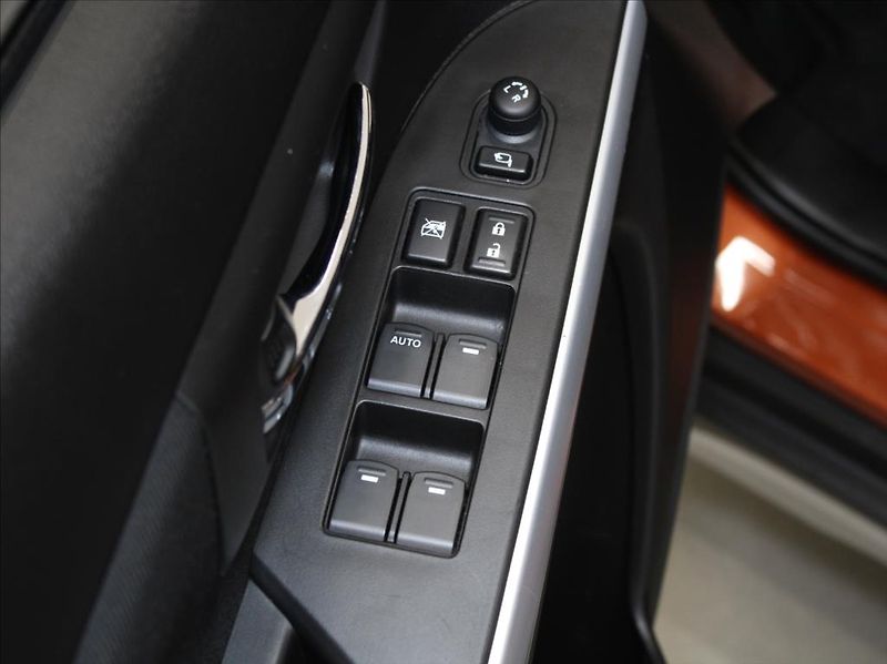 Suzuki SX4 S-Cross 1,4 Boostjet 4x4 1.maj.ČR - fotka 13 z 23
