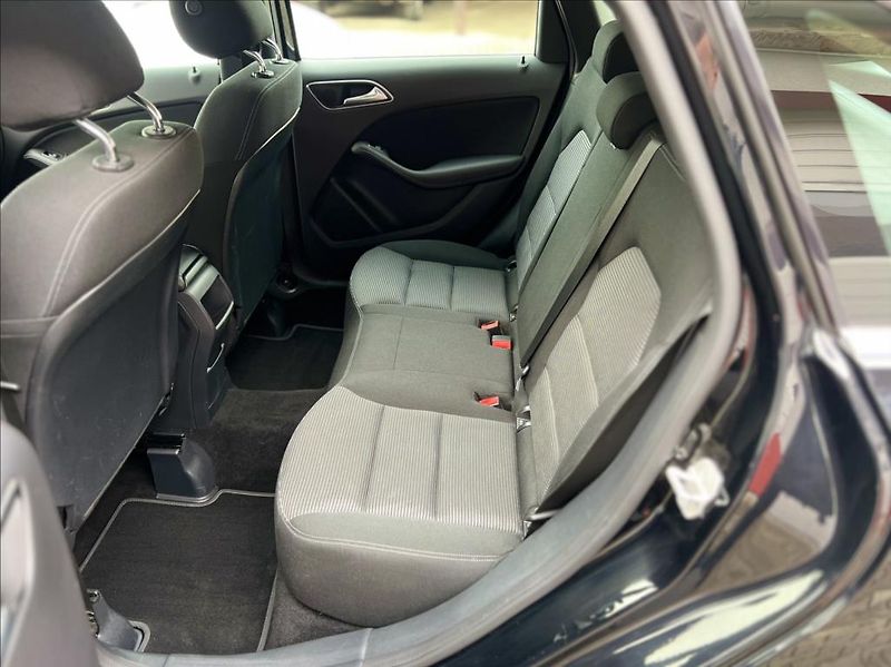 Mercedes-Benz Třídy B 180 CDI / 7G-DCT - fotka 12 z 41