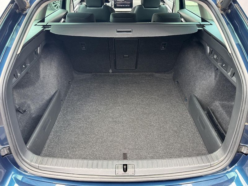 Škoda Octavia (2021) IV 1.5TSi MAN, Style Kessy DPH - fotka 36 z 44