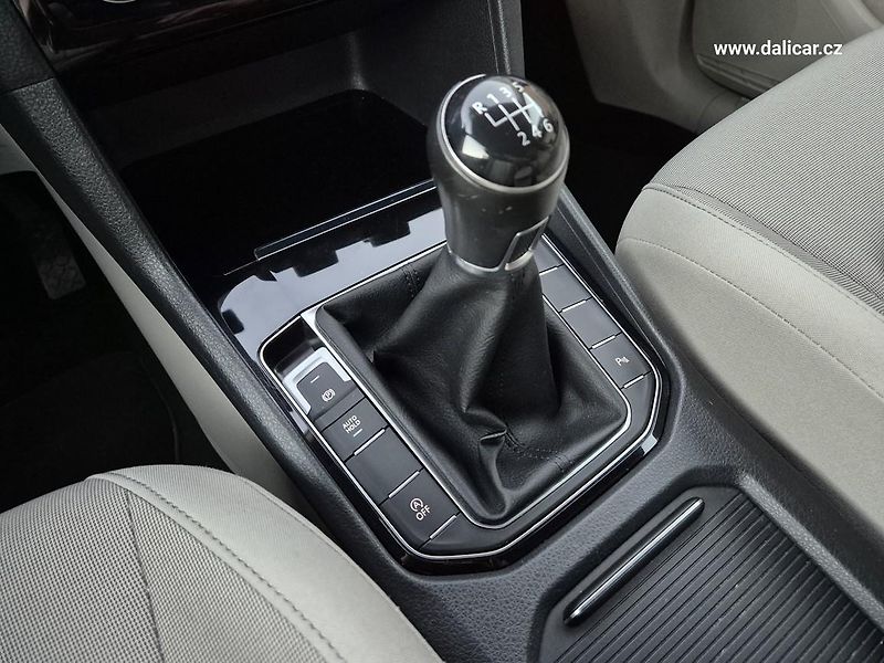 Volkswagen Golf Sportsvan (2016) 2.0TDi 110KW Highline původ ČR - fotka 27 z 51