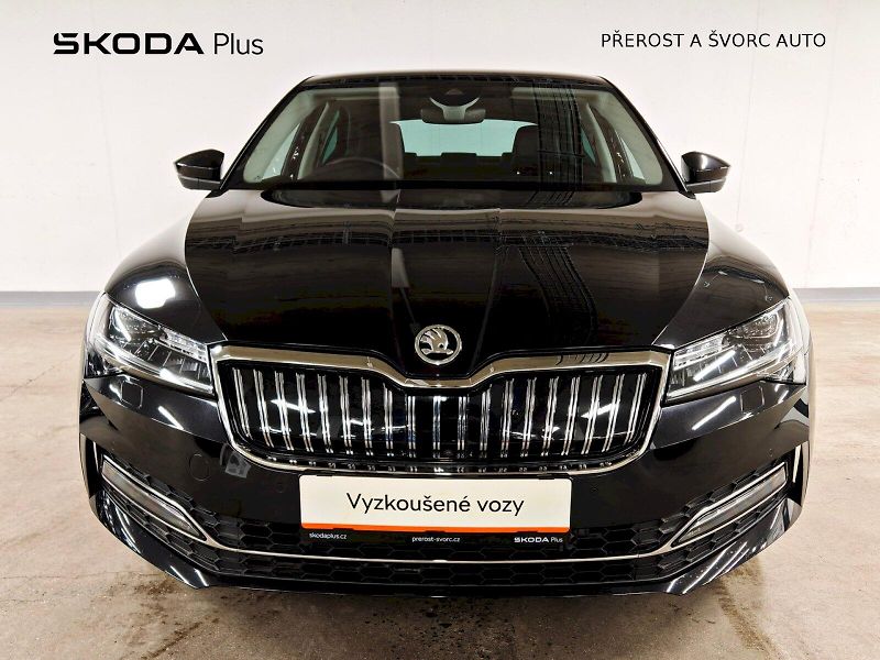 Škoda Superb (2023) iV 1.4 TSI 160 kW DSG L&K - fotka 4 z 31