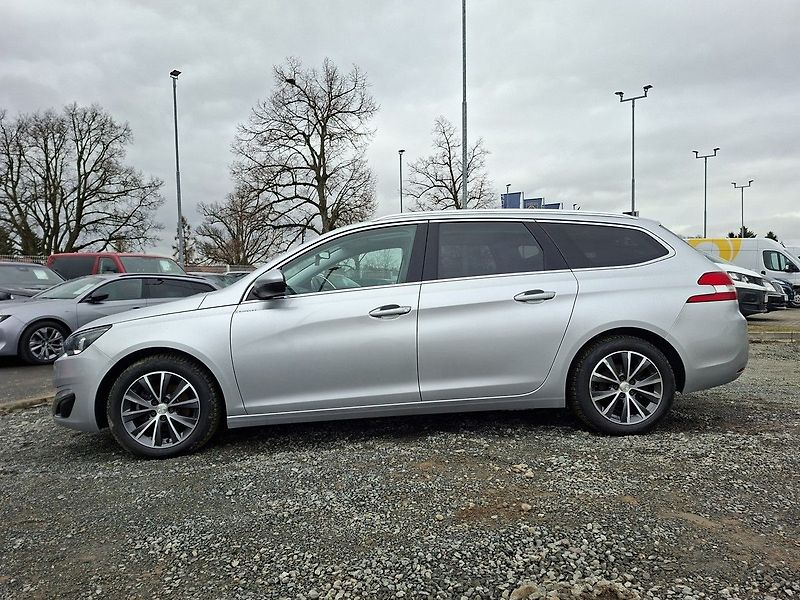 Peugeot 308 SW ALLURE 1,6 BHDi 120k M6 - fotka 4 z 26