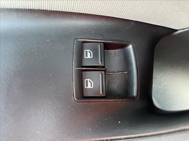 Seat Ibiza 1.2 TSi 63KW KLIMA SERVIS STK - fotka 26 z 34