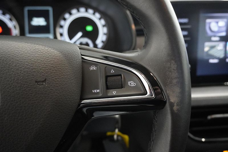 Škoda Kamiq 1.6 TDI AMBITION DSG - fotka 15 z 28
