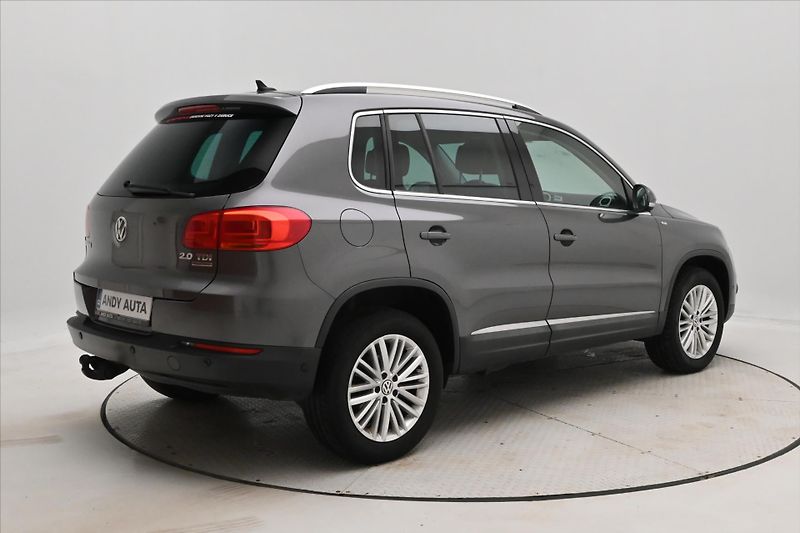 Volkswagen Tiguan 2,0 TDI 103kW 4x4 Manuál Záruk - fotka 5 z 31