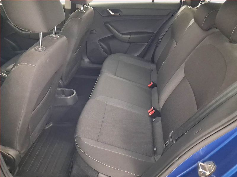 Škoda Rapid (2016) Spaceback 1.2 TSI, Serv.kniha - fotka 10 z 18