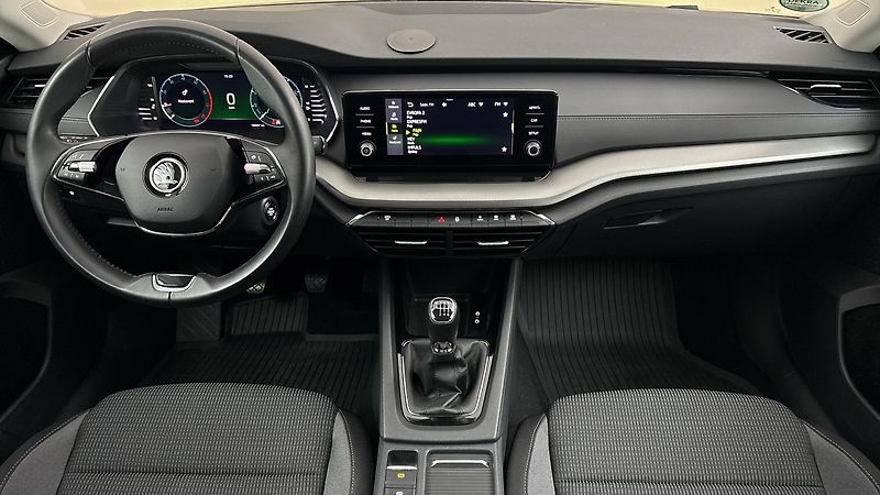 Škoda Octavia 1.5 TSI Ambition - fotka 8 z 25