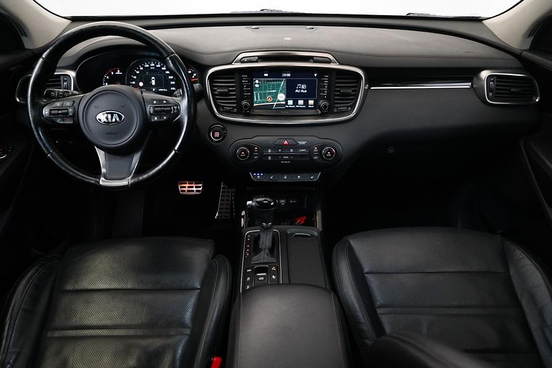 Kia Sorento - fotka 5 z 29