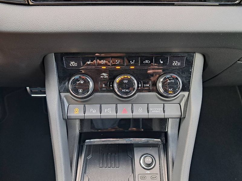 Škoda Karoq (2024) SportLine 1.5 TSI / 110KW  DSG - fotka 17 z 34