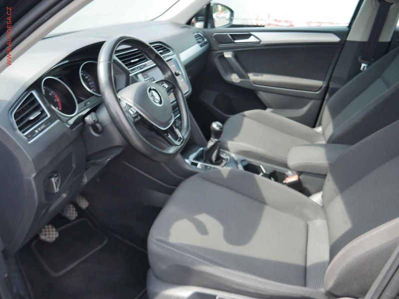 Volkswagen Tiguan (2018) 1.4 TSi, LED, navi, AC - fotka 9 z 17