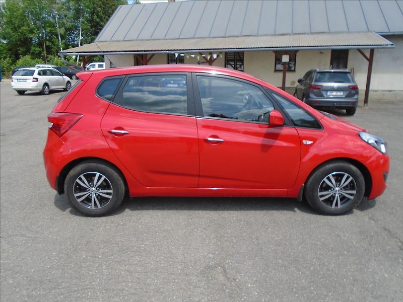 Hyundai ix20 1,6 - fotka 5 z 24