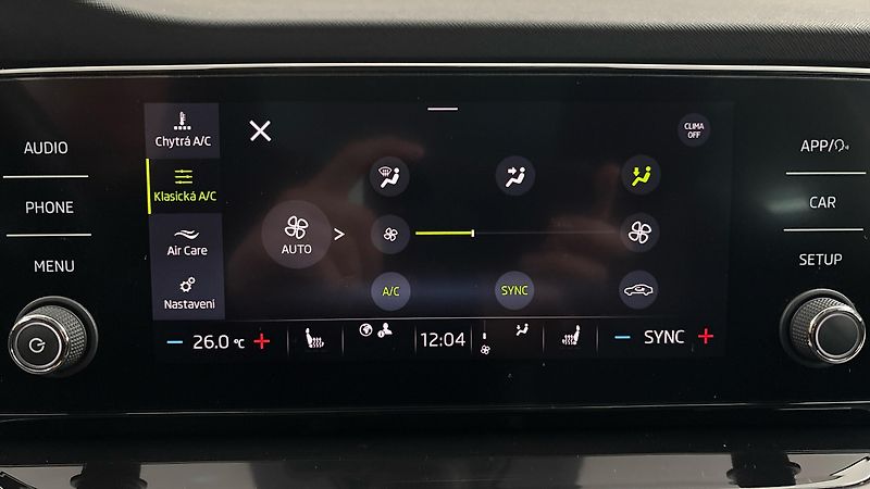 Škoda Octavia 2.0 TDI Ambition Combi - fotka 24 z 24