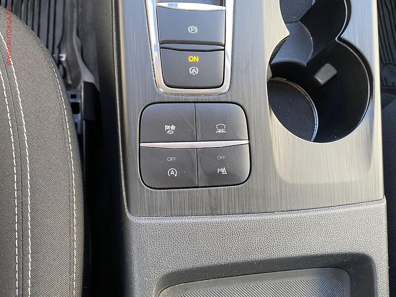 Ford Kuga (2022) 2.0 EcoBlue AWD, Titanium - fotka 19 z 19