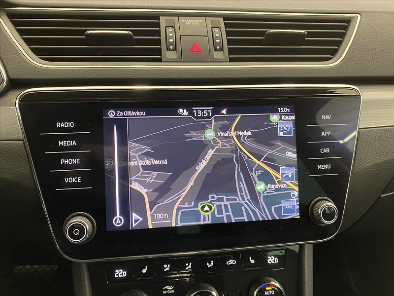 Škoda Superb 2,0 TDI 147kW DSG Style - fotka 11 z 29