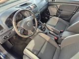 Volkswagen Golf (2005) 1.6 MPI Trend - náhled 21